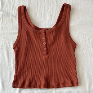 Uniqlo Ribbed Crop-top